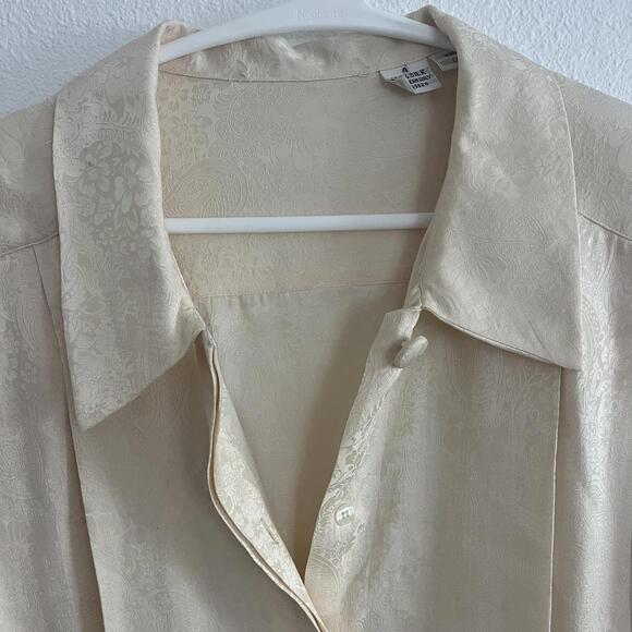 Vintage 80’s Silk Paisley Cream White Button Shirt Size 4 / Small - Picture 3 of 4